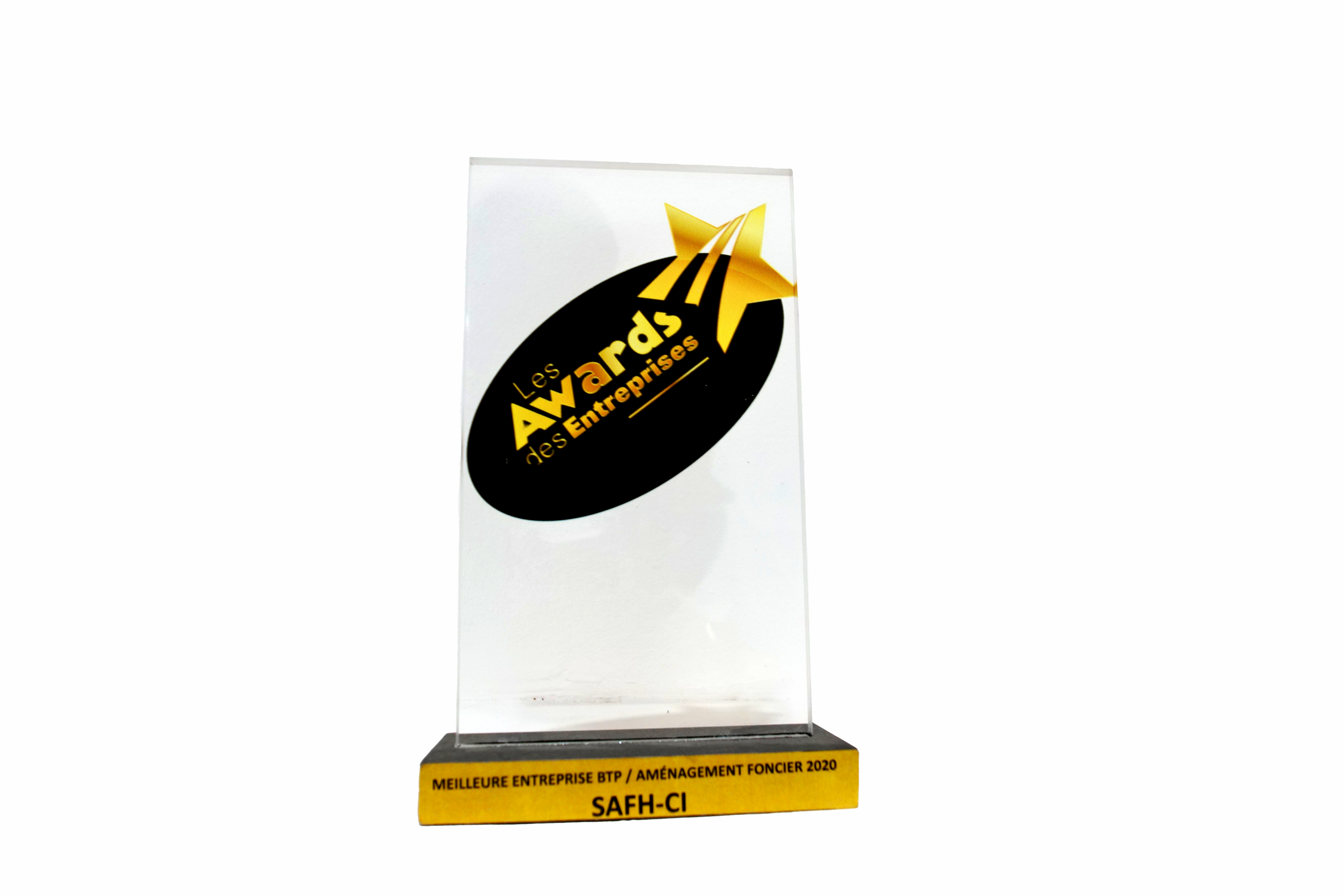 LES AWARDS DES ENTREPRISES - MEILLEURE ENTREPRISE BTP/AMENAGEMENT FONCIER 2020 